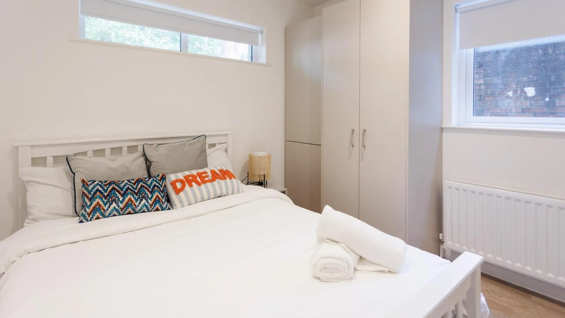 2 Bedroom Apartment City Center Belfast 0*,  Reino Unido