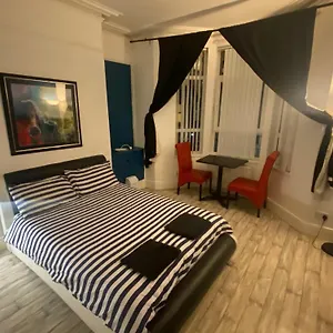  Bed and breakfast Bnb